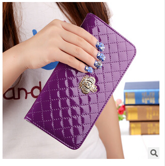 Lakovaná peněženka - fialová
